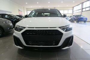 Audi A1  A1 SPB 30 1.0 tfsi Identity Black 116cv s-tronic
