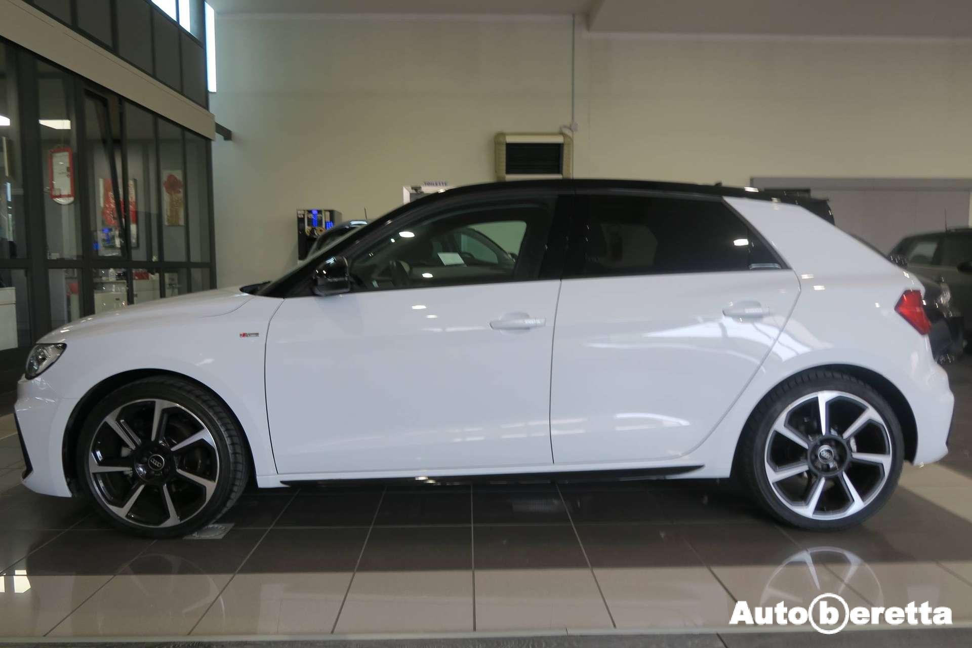 Audi A1  A1 SPB 30 1.0 tfsi Identity Black 116cv s-tronic