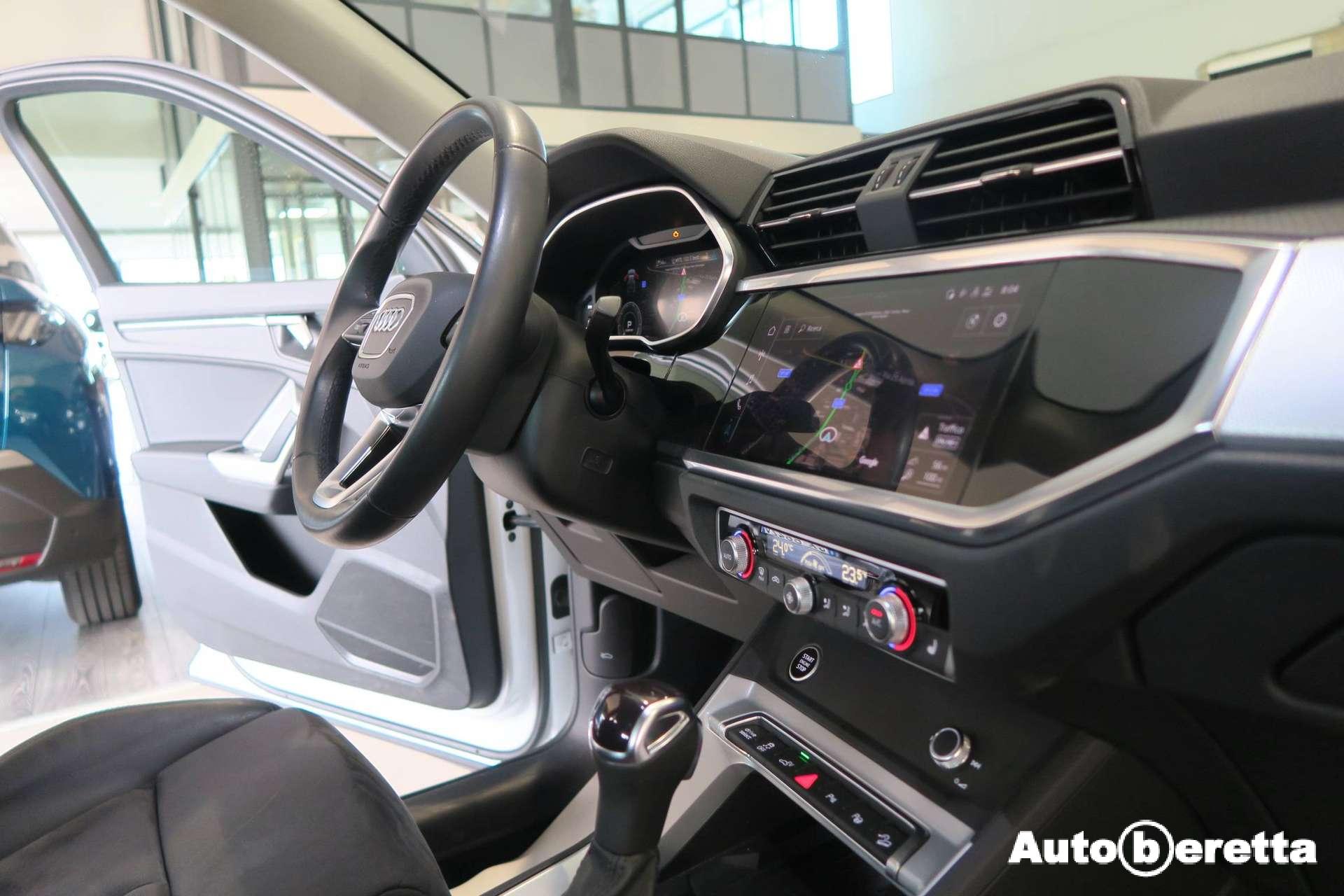 Audi Q3  Sportback 45 1.4 tfsi e S LINE EDITION s-tronic