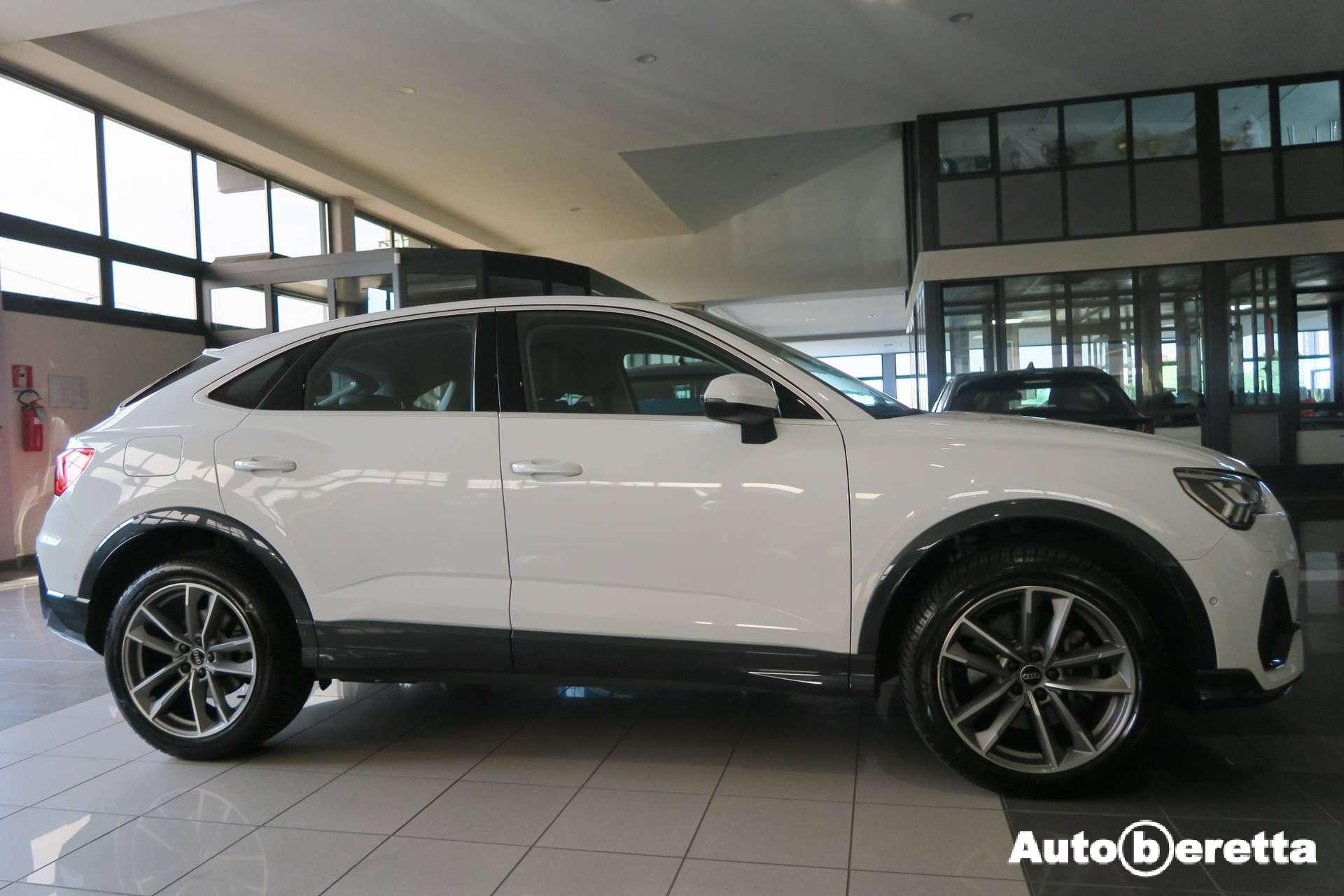 Audi Q3  Sportback 45 1.4 tfsi e S LINE EDITION s-tronic