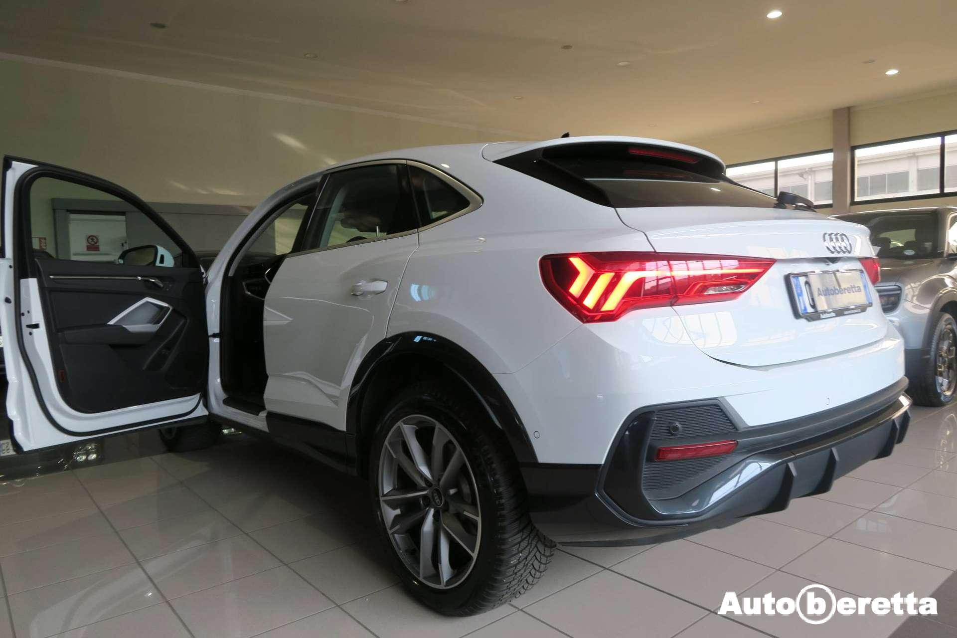 Audi Q3  Sportback 45 1.4 tfsi e S LINE EDITION s-tronic
