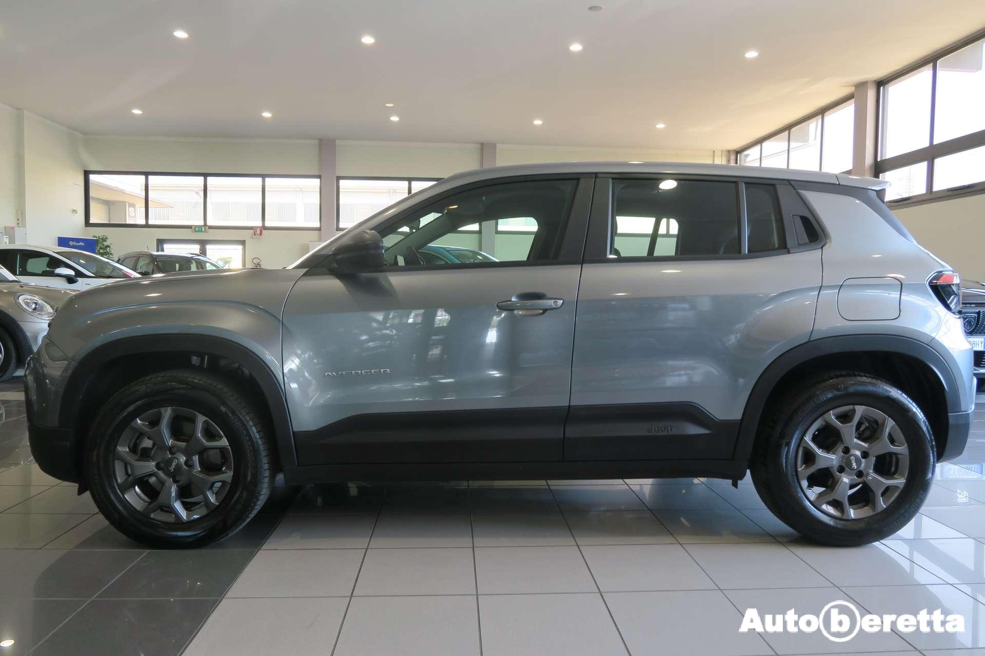 Jeep Avenger  Avenger 1.2 turbo e-hybrid mhev fwd 110cv edct6