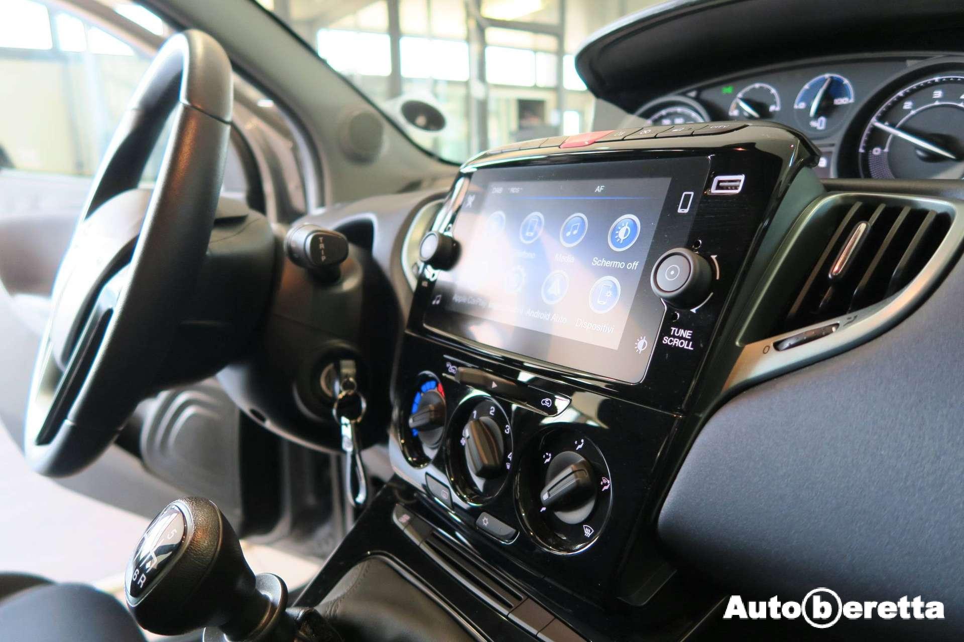 Lancia Ypsilon  1.0 firefly hybrid Gold Plus s