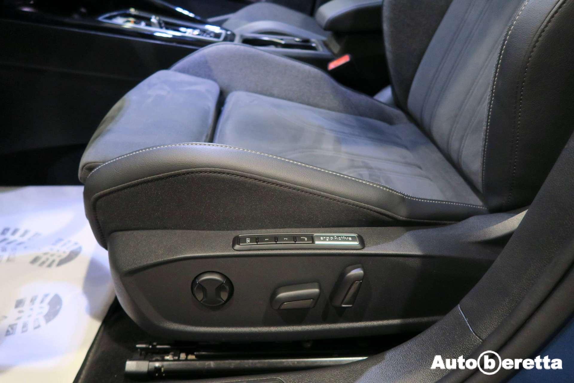 Volkswagen Golf  Golf 2.0 tdi Style 150cv dsg