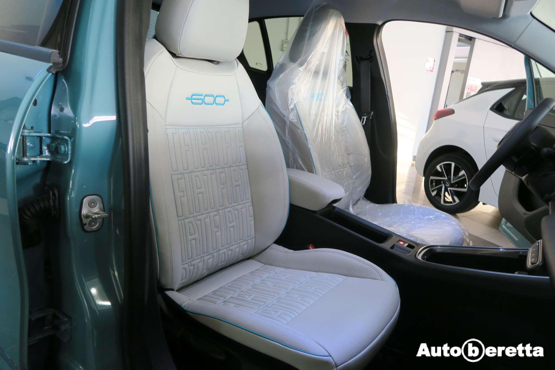 Fiat 600  600 1.2 hybrid La Prima II 110cv auto
