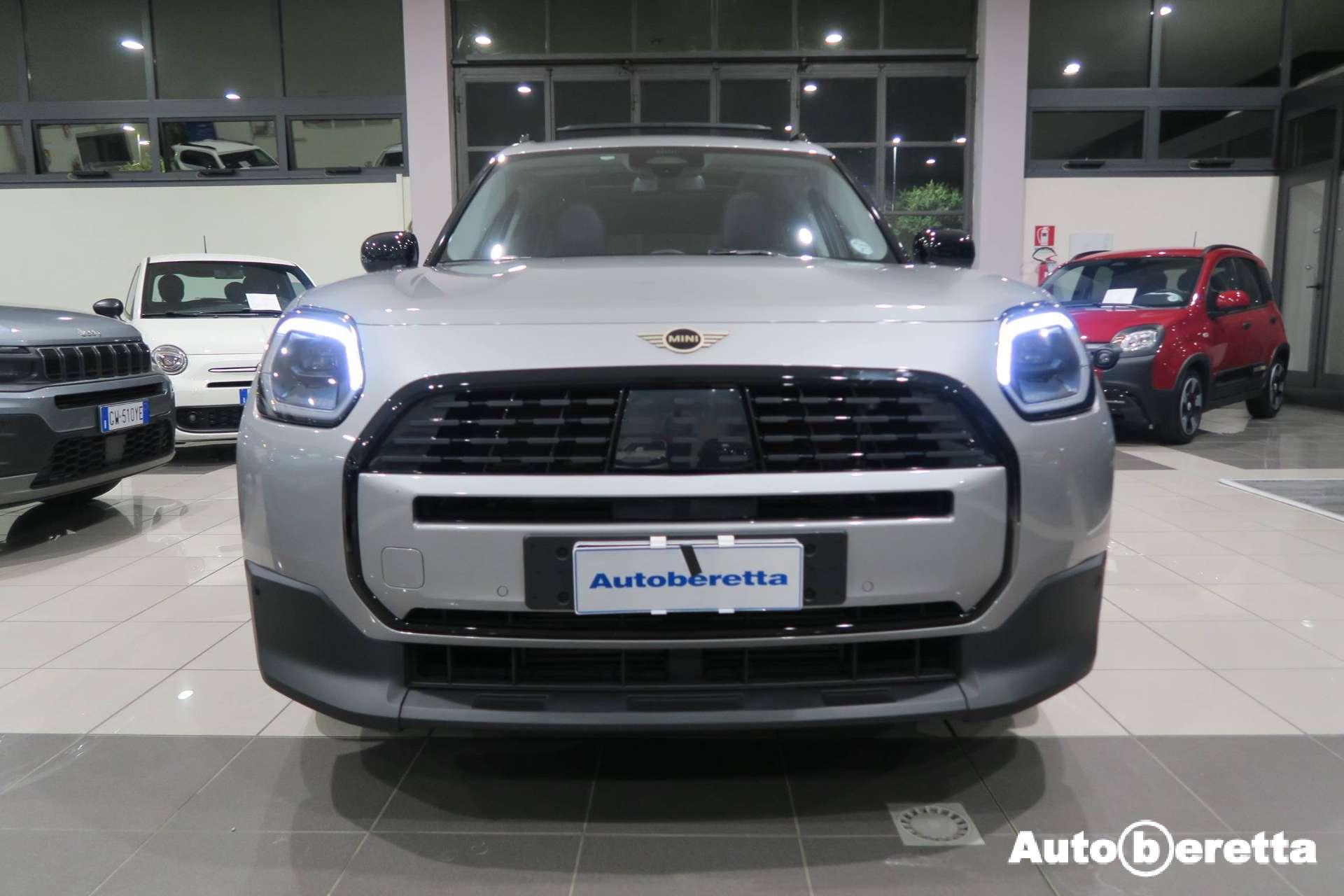 MINI Cooper Countryman  Mini Countryman U25 1.5 48V C Classic auto