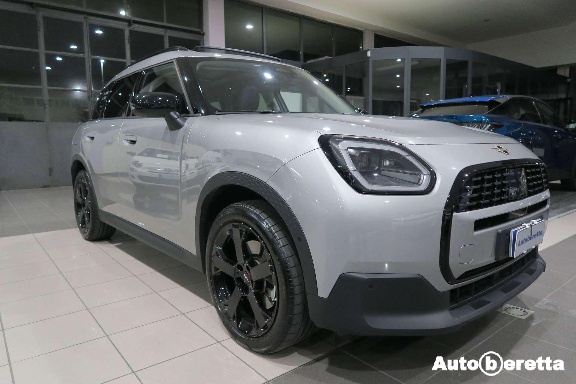 MINI Cooper Countryman  Mini Countryman U25 1.5 48V C Classic auto