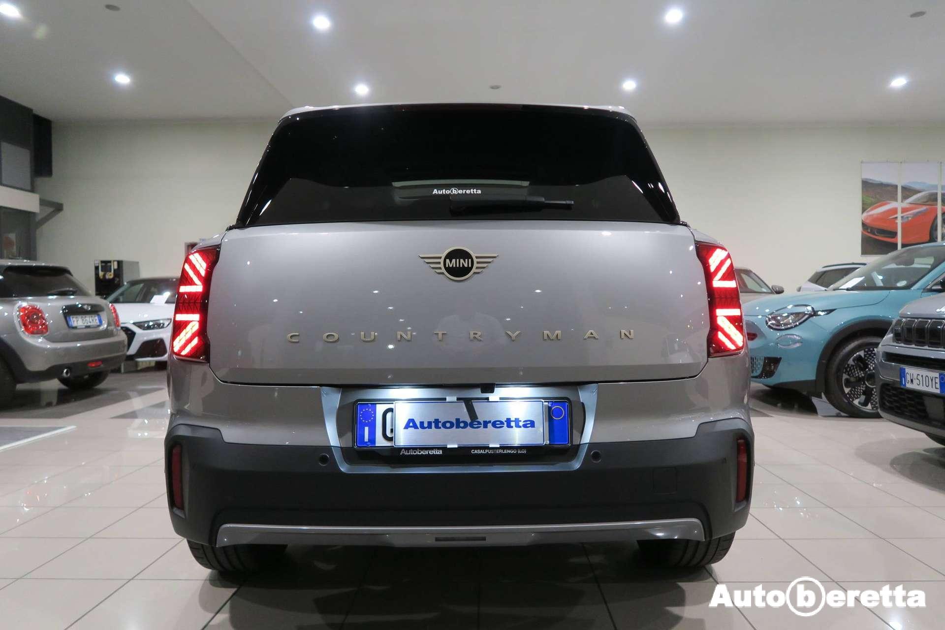 MINI Cooper Countryman  Mini Countryman U25 1.5 48V C Classic auto