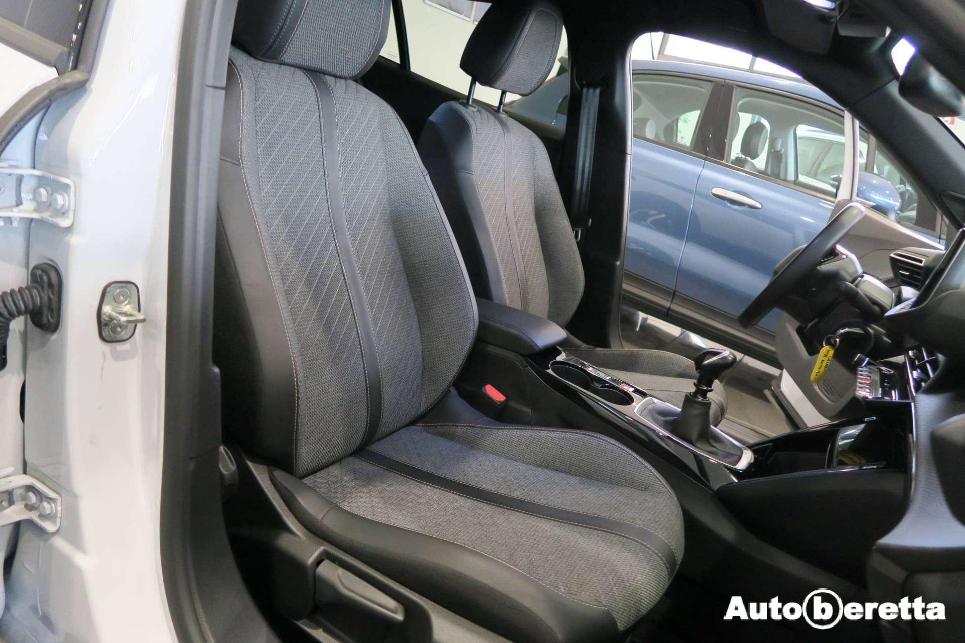 Peugeot 2008  2008 1.2 puretech Allure s