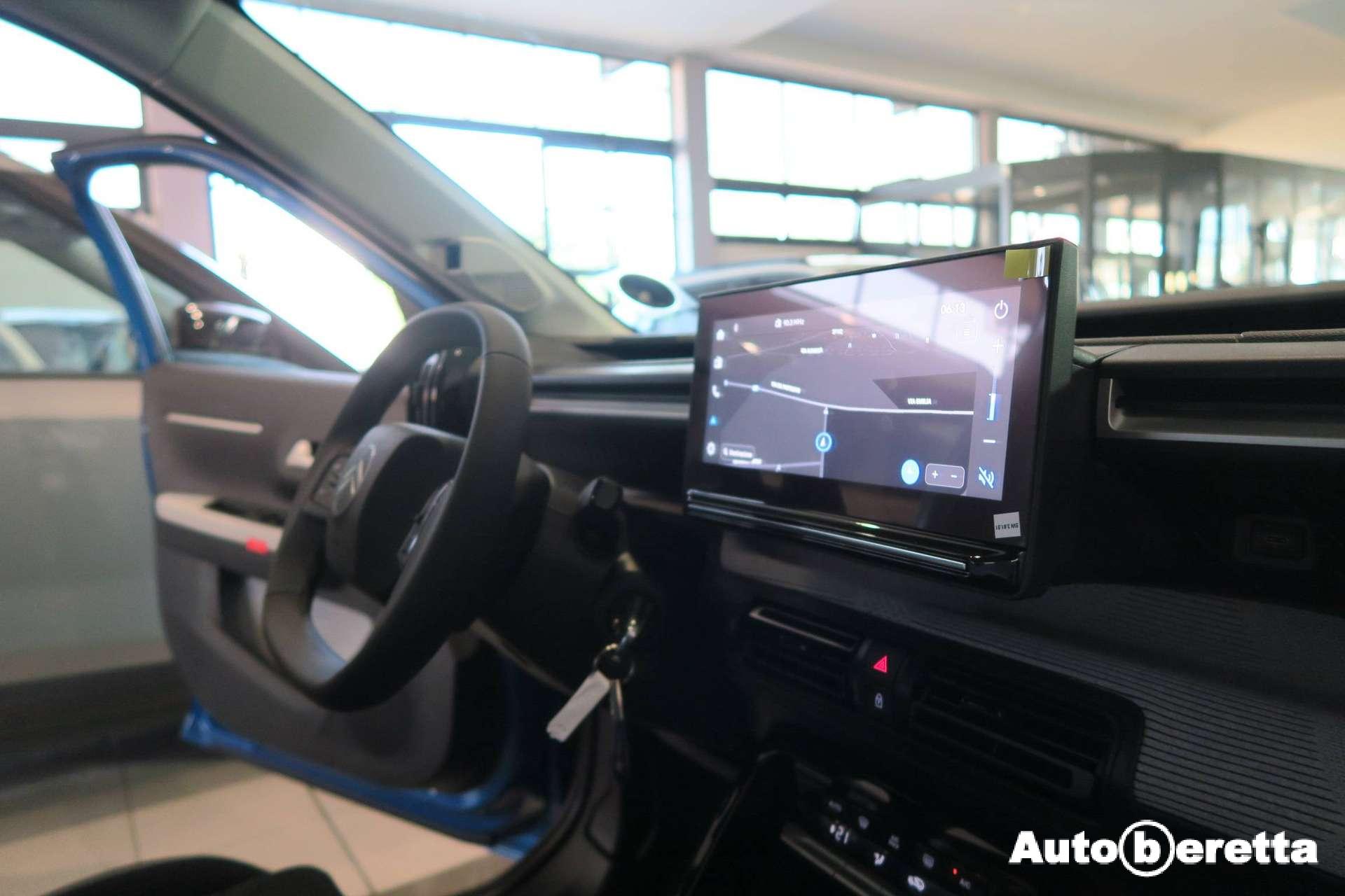 Citroen C3  NUOVA C3 1.2 puretech turbo Max 100cv s