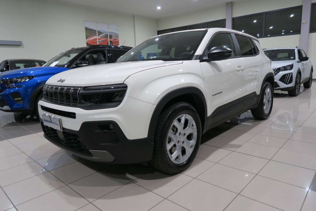 Jeep Avenger  Avenger 1.2 turbo e-hybrid mhev Longitude fwd 110cv edct6