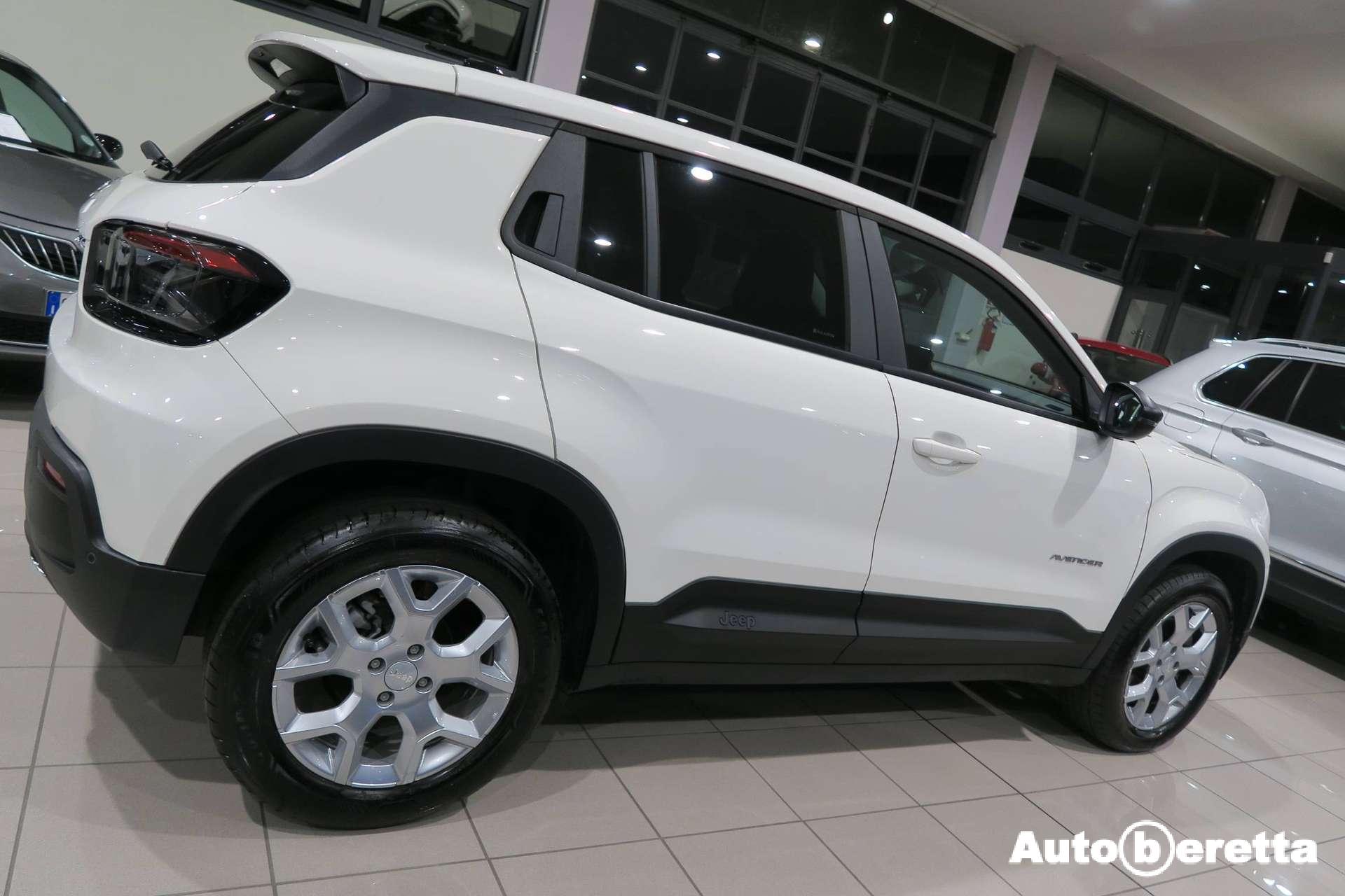 Jeep Avenger  Avenger 1.2 turbo e-hybrid mhev Longitude fwd 110cv edct6
