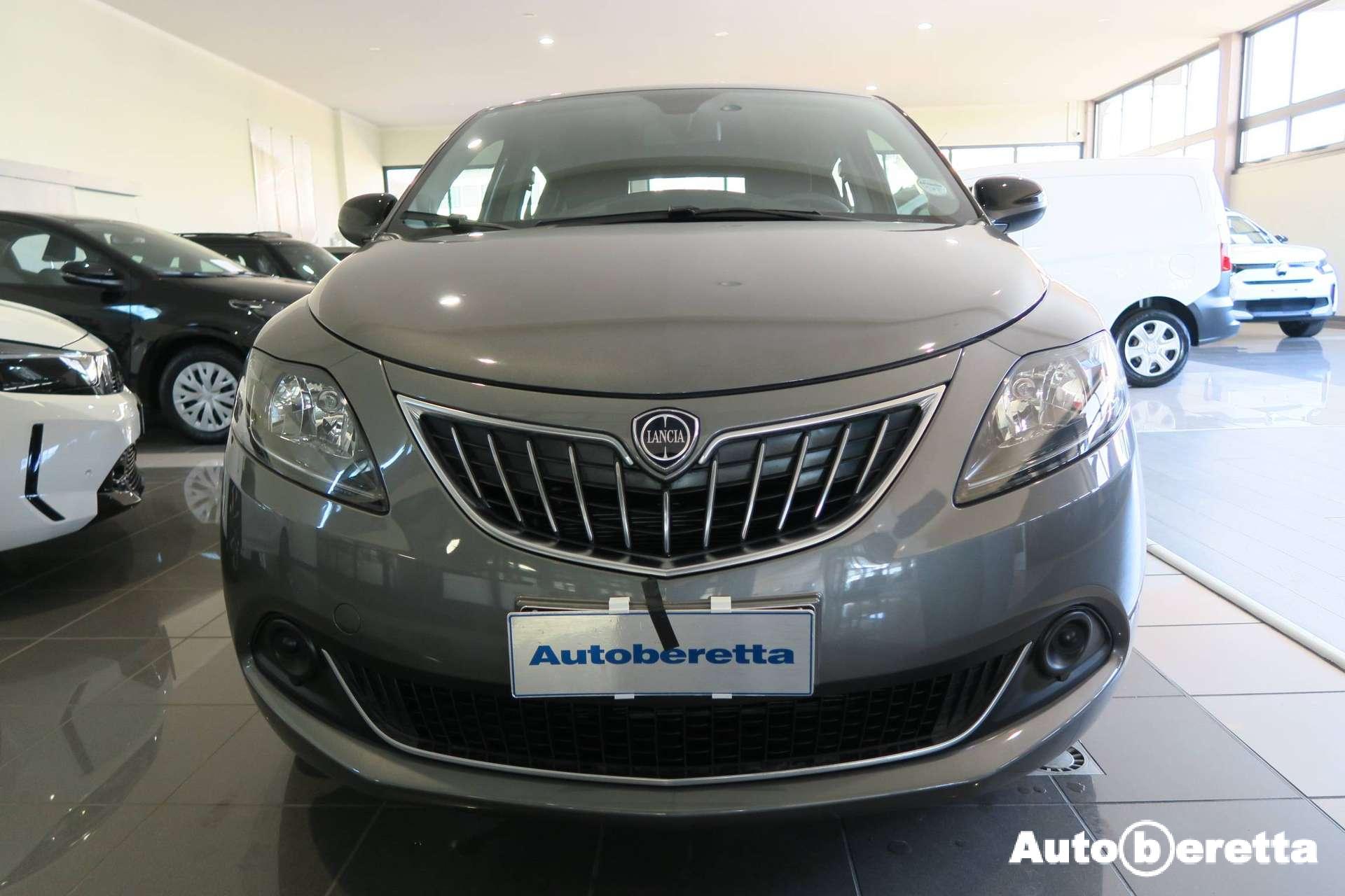 Lancia Ypsilon  1.0 firefly hybrid Gold Plus s