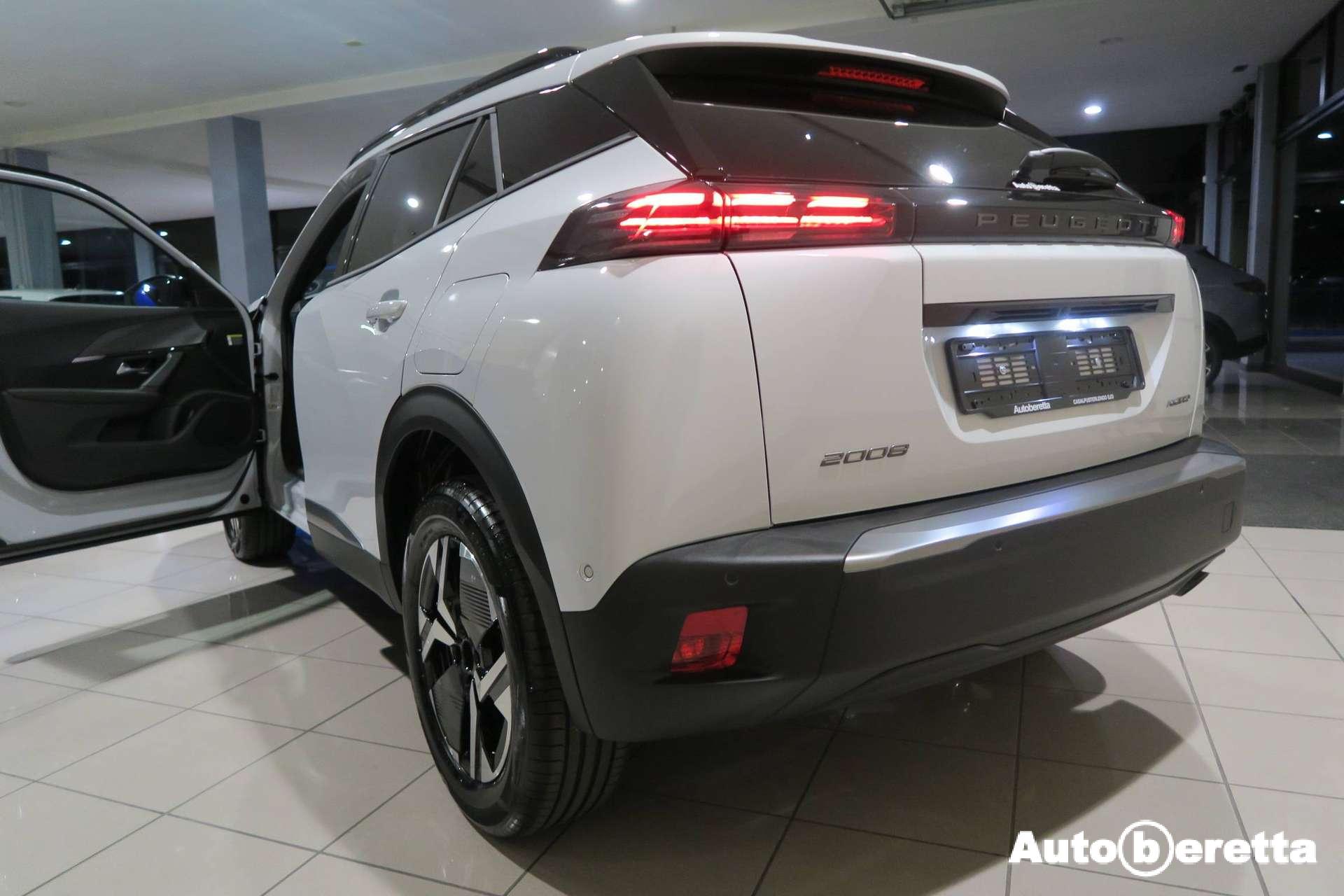 Peugeot 2008  2008 1.2 hybrid Allure 110cv e-dcs6