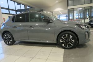 Peugeot 208  208 1.2 hybrid Allure 110cv e-dcs 6
