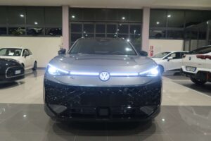 Volkswagen T-Roc  T-Roc 1.5 tsi hybrid R-Line 150cv