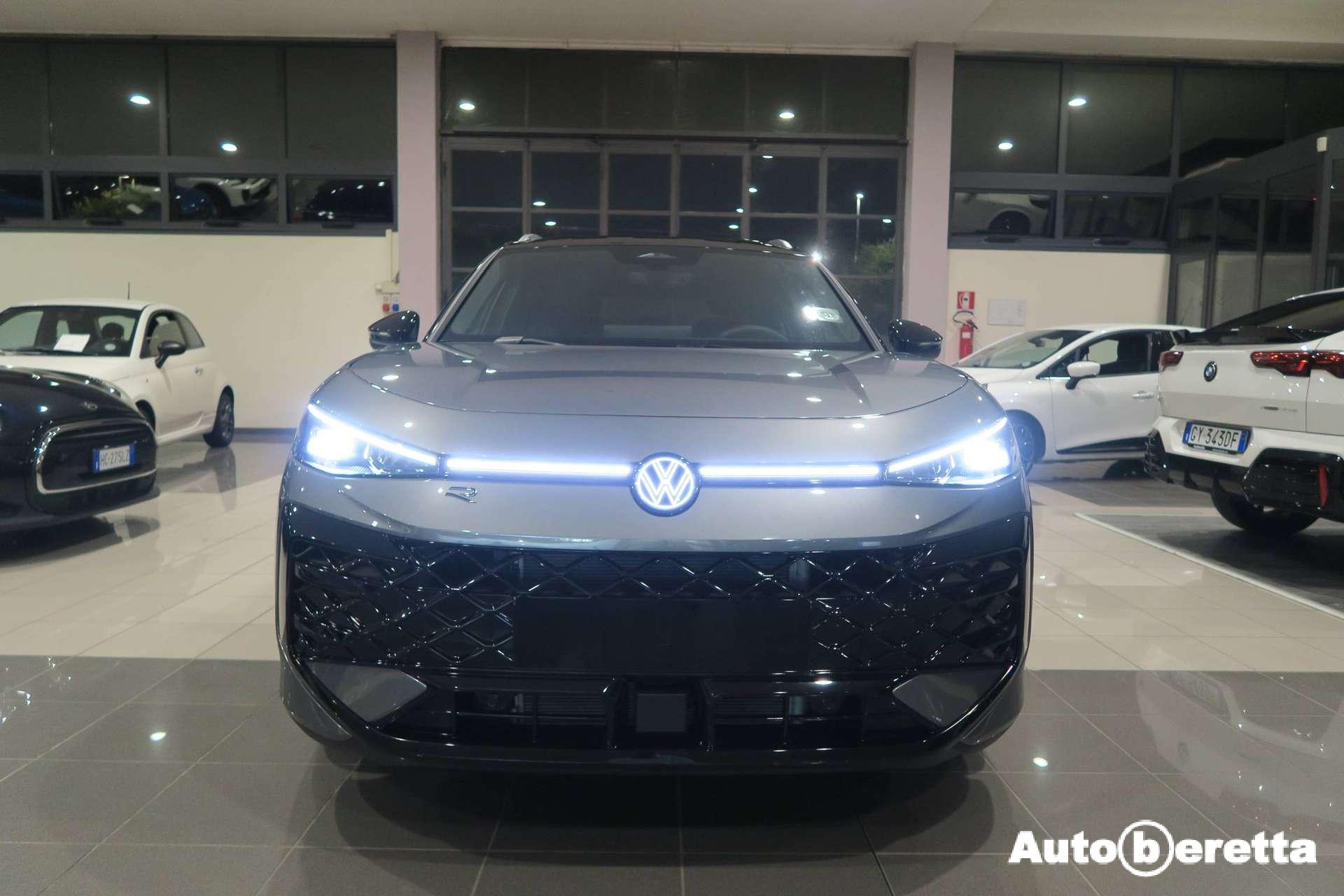 Volkswagen T-Roc  T-Roc 1.5 tsi hybrid R-Line 150cv