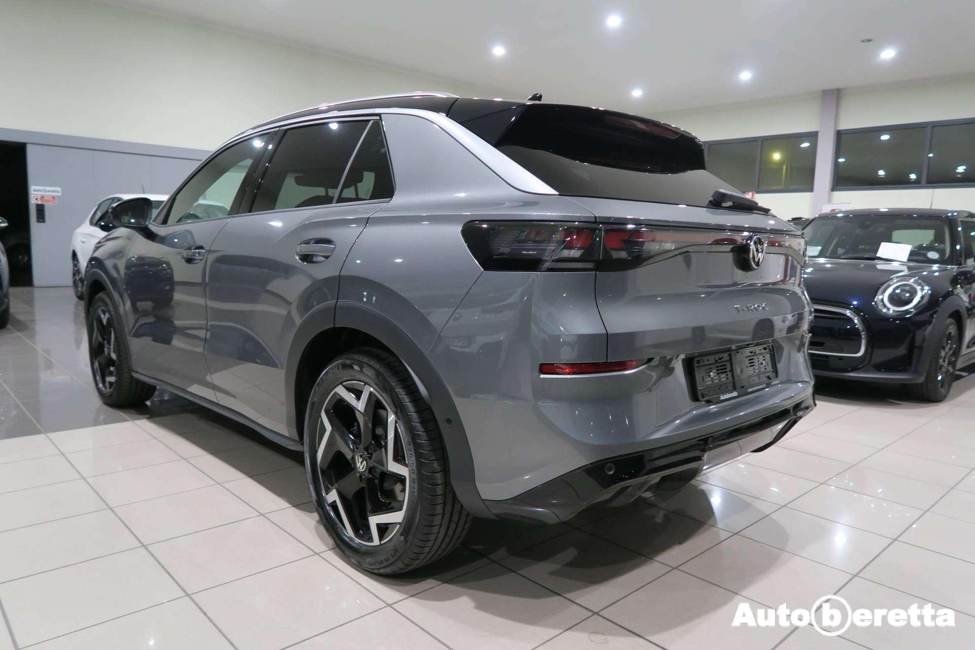 Volkswagen T-Roc  T-Roc 1.5 tsi hybrid R-Line 150cv