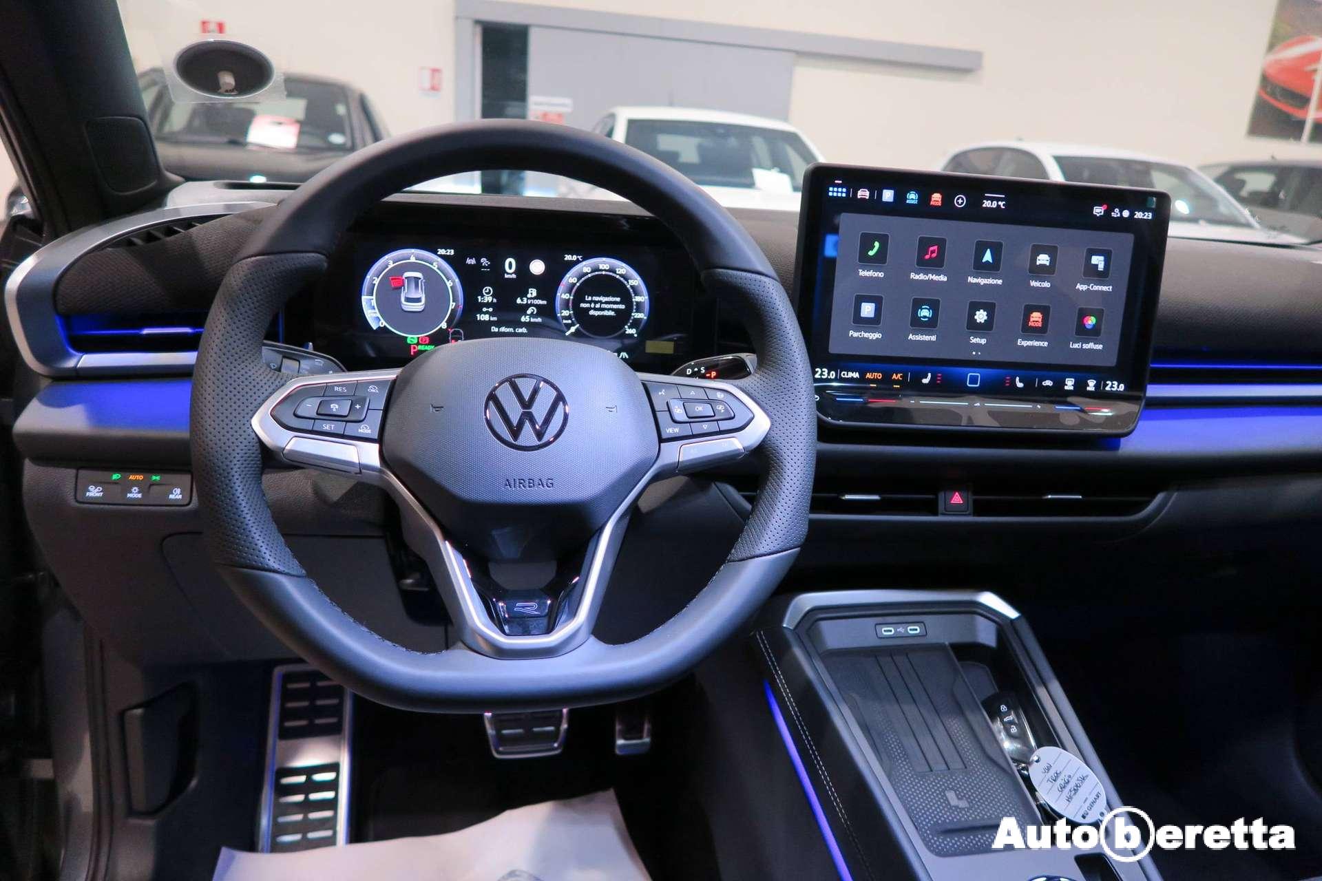 Volkswagen T-Roc  T-Roc 1.5 tsi hybrid R-Line 150cv
