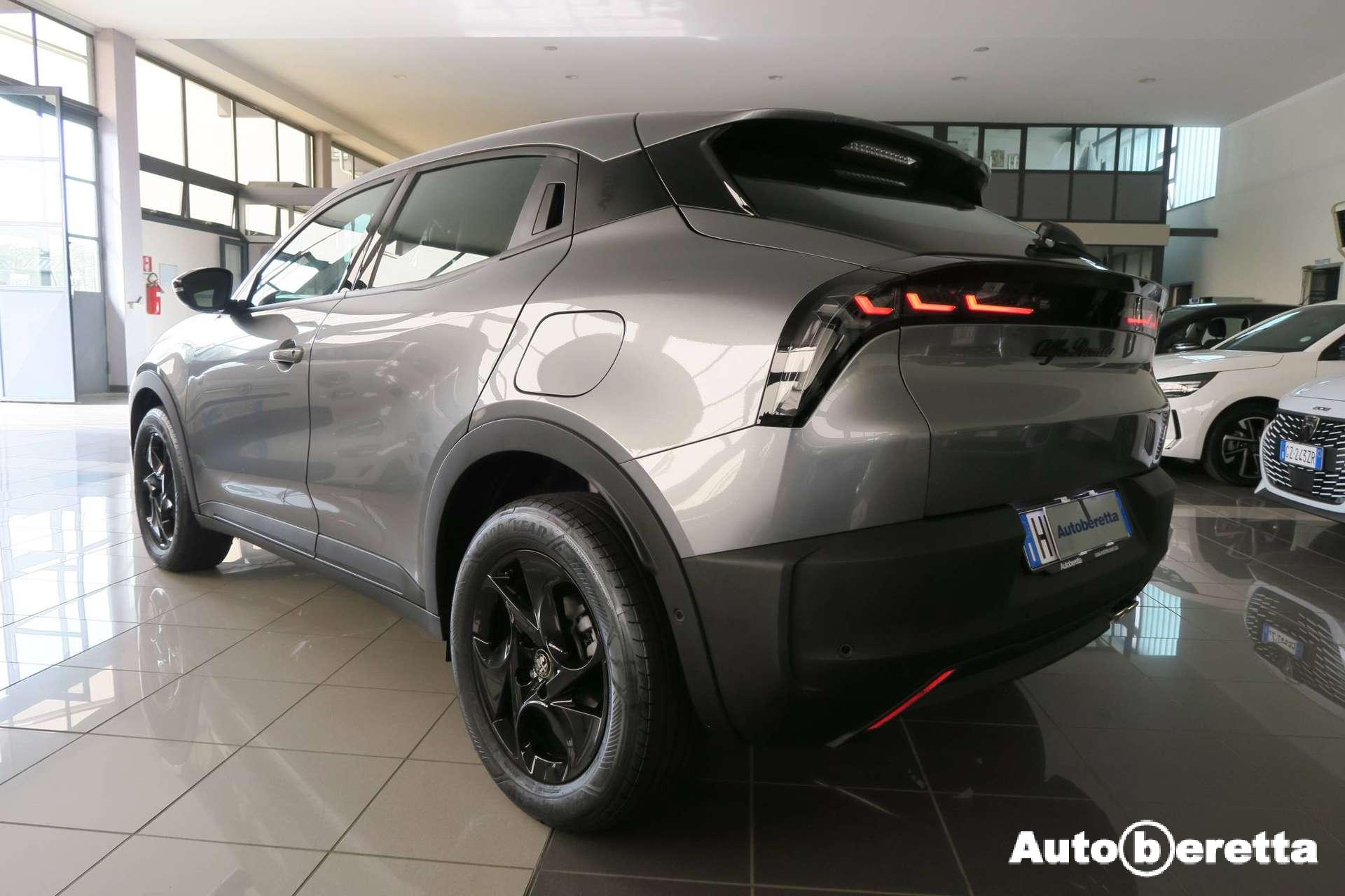 Alfa Romeo Junior  Junior 1.2 ibrida 145cv edct6