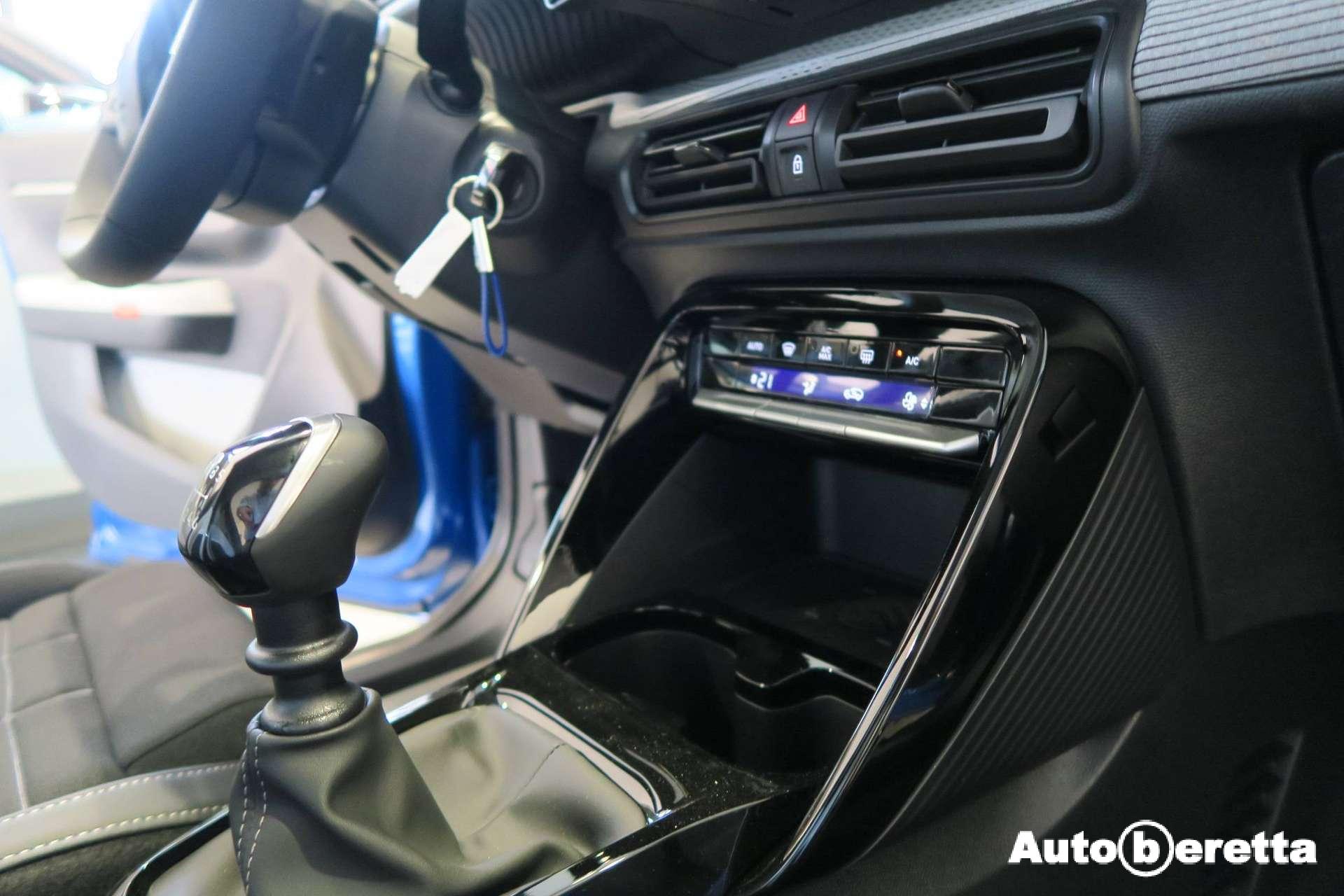 Citroen C3  NUOVA C3 1.2 puretech turbo Max 100cv s