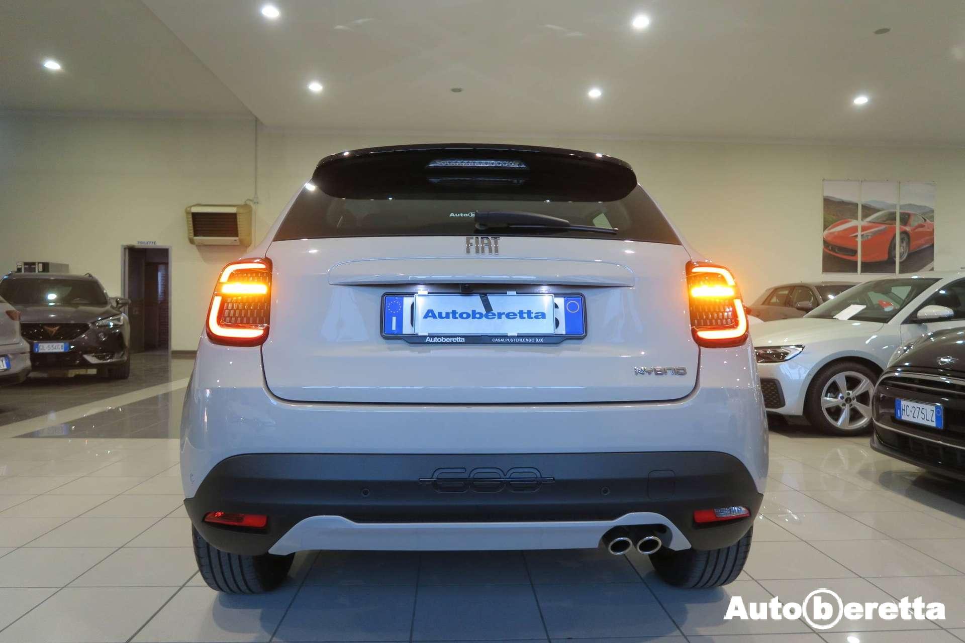 Fiat 600  600 1.2 hybrid 145cv auto