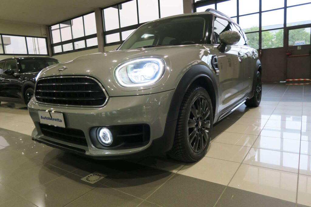 MINI One Countryman  Mini Countryman 1.5 One Hype
