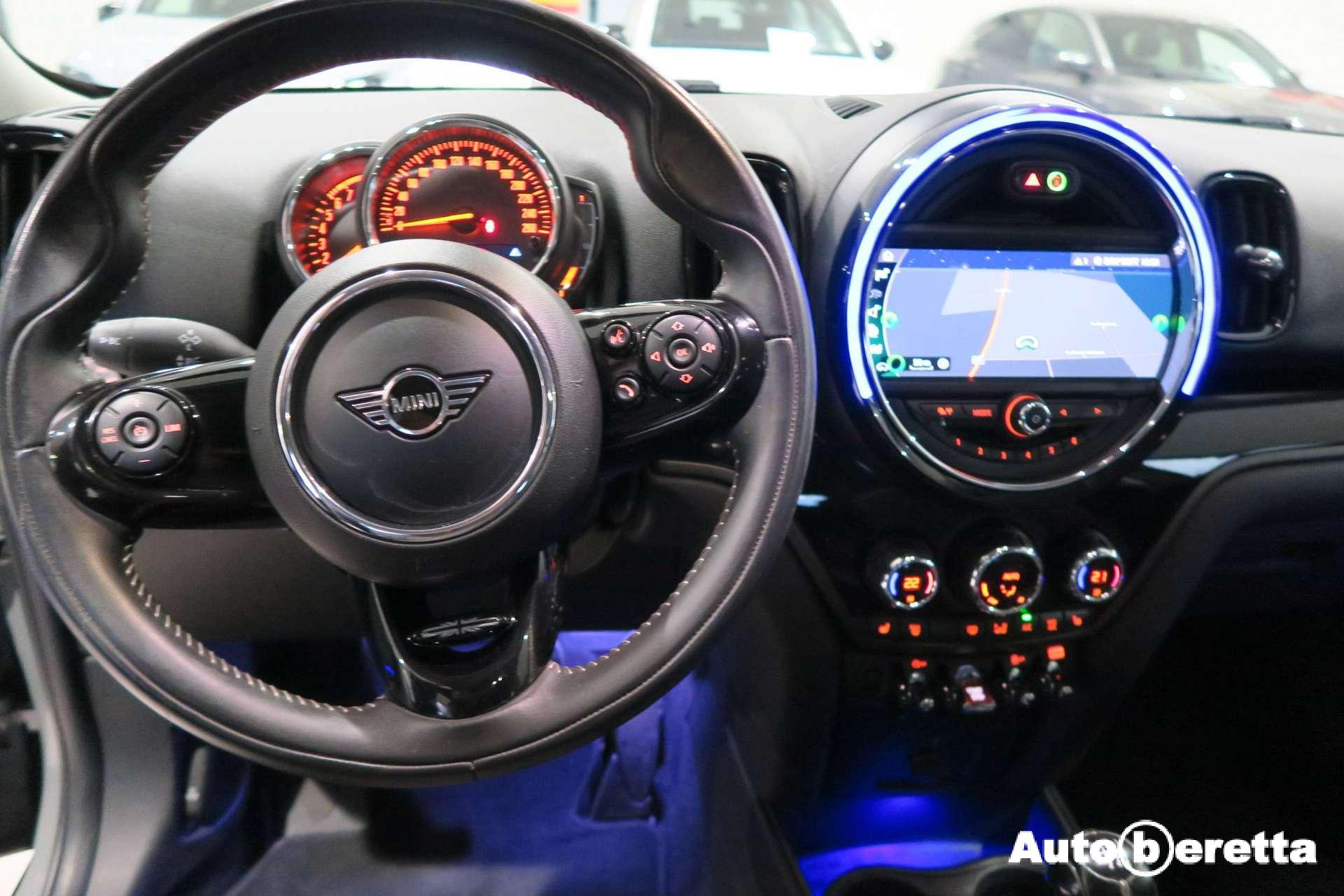 MINI One Countryman  Mini Countryman 1.5 One Hype