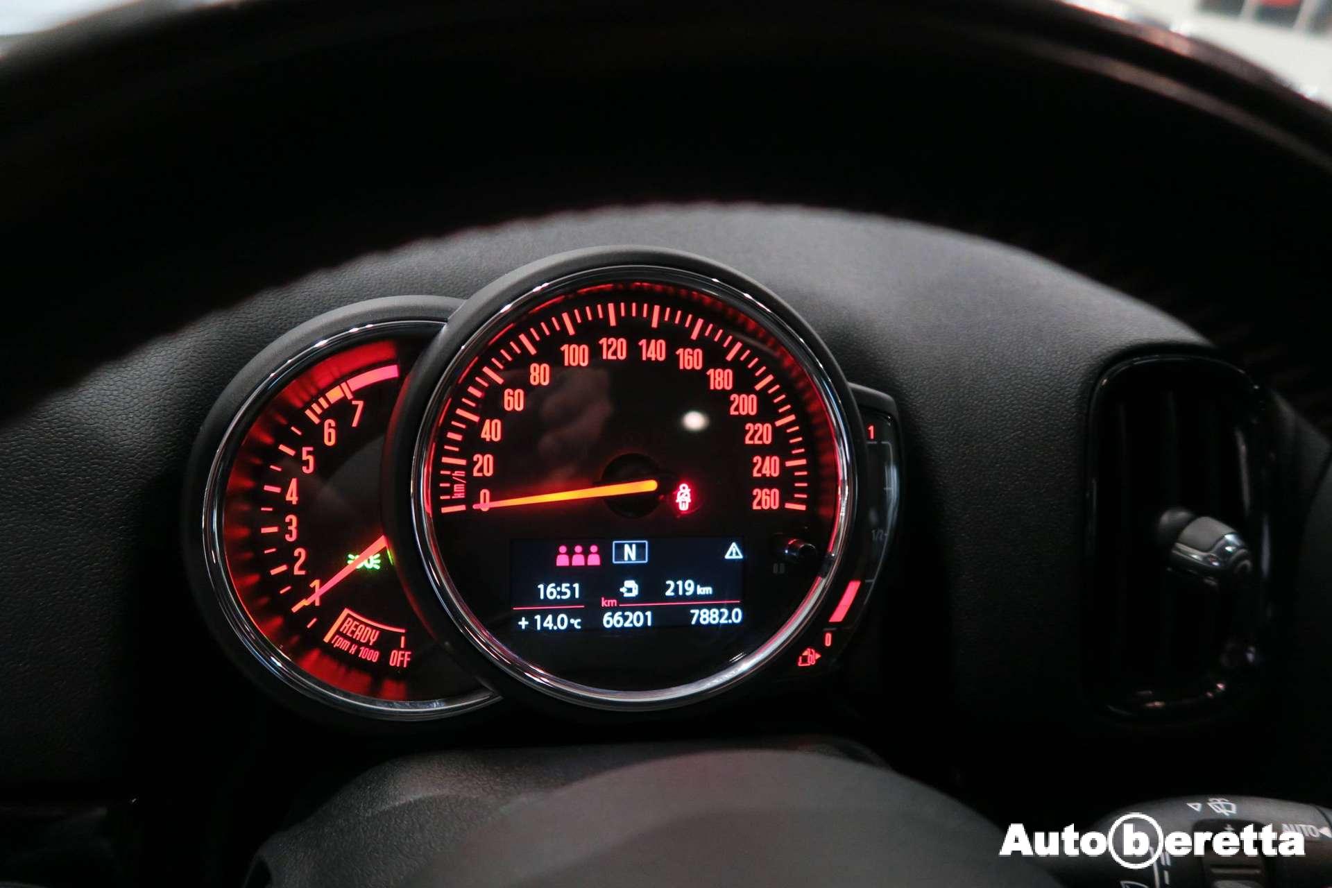 MINI One Countryman  Mini Countryman 1.5 One Hype