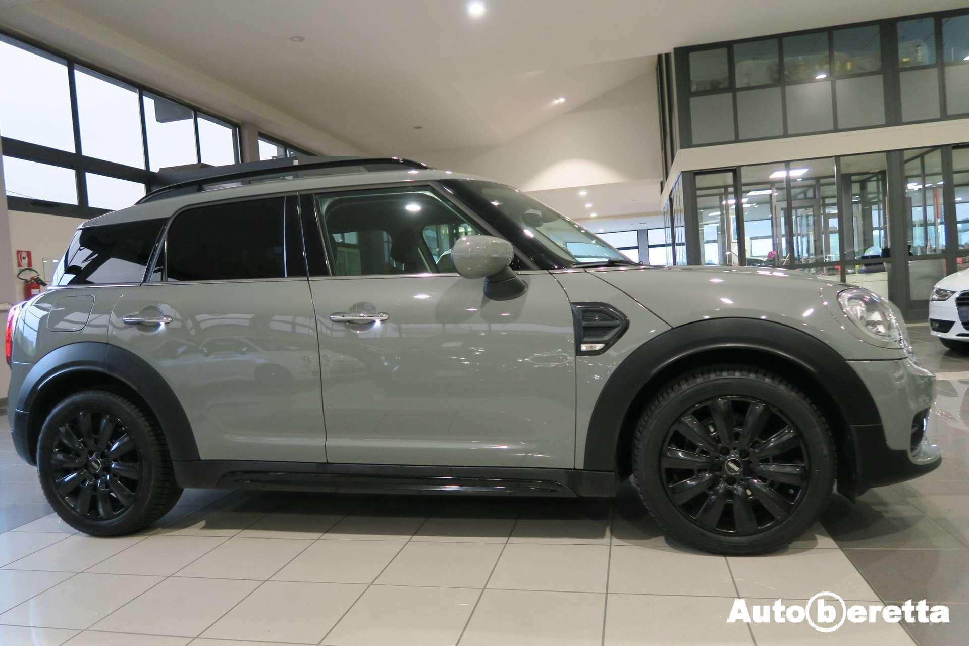 MINI One Countryman  Mini Countryman 1.5 One Hype