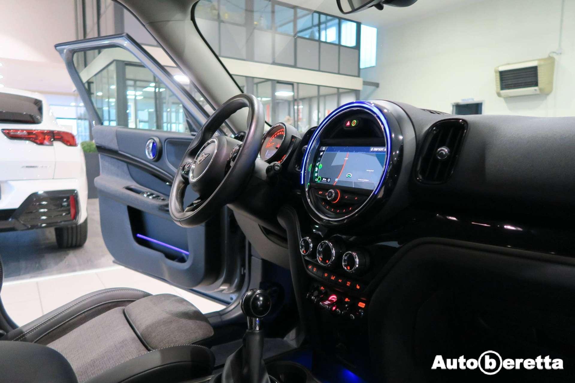 MINI One Countryman  Mini Countryman 1.5 One Hype