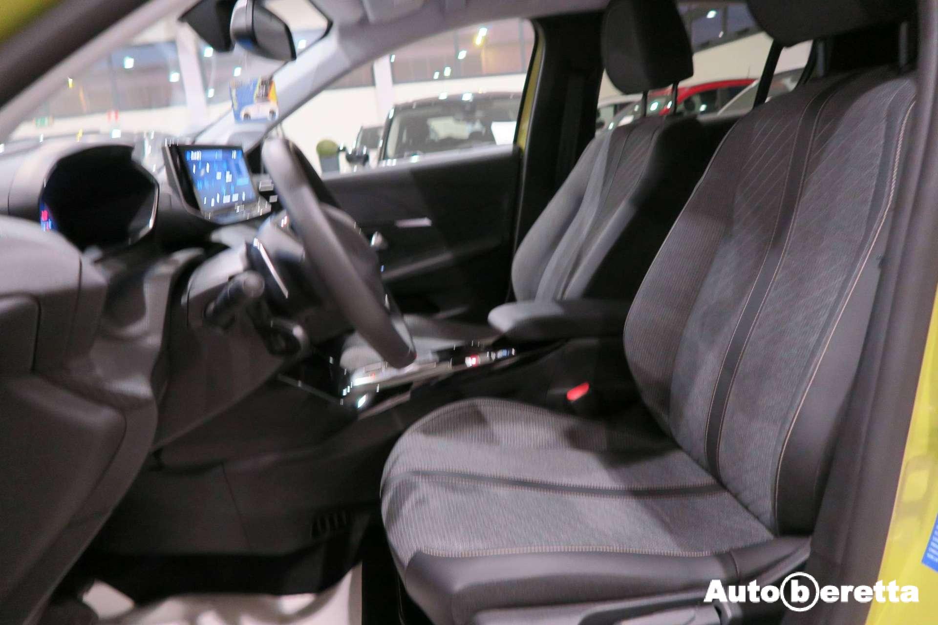 Peugeot 208  208 II 2023 1.2 hybrid Allure 110cv e-dcs 6