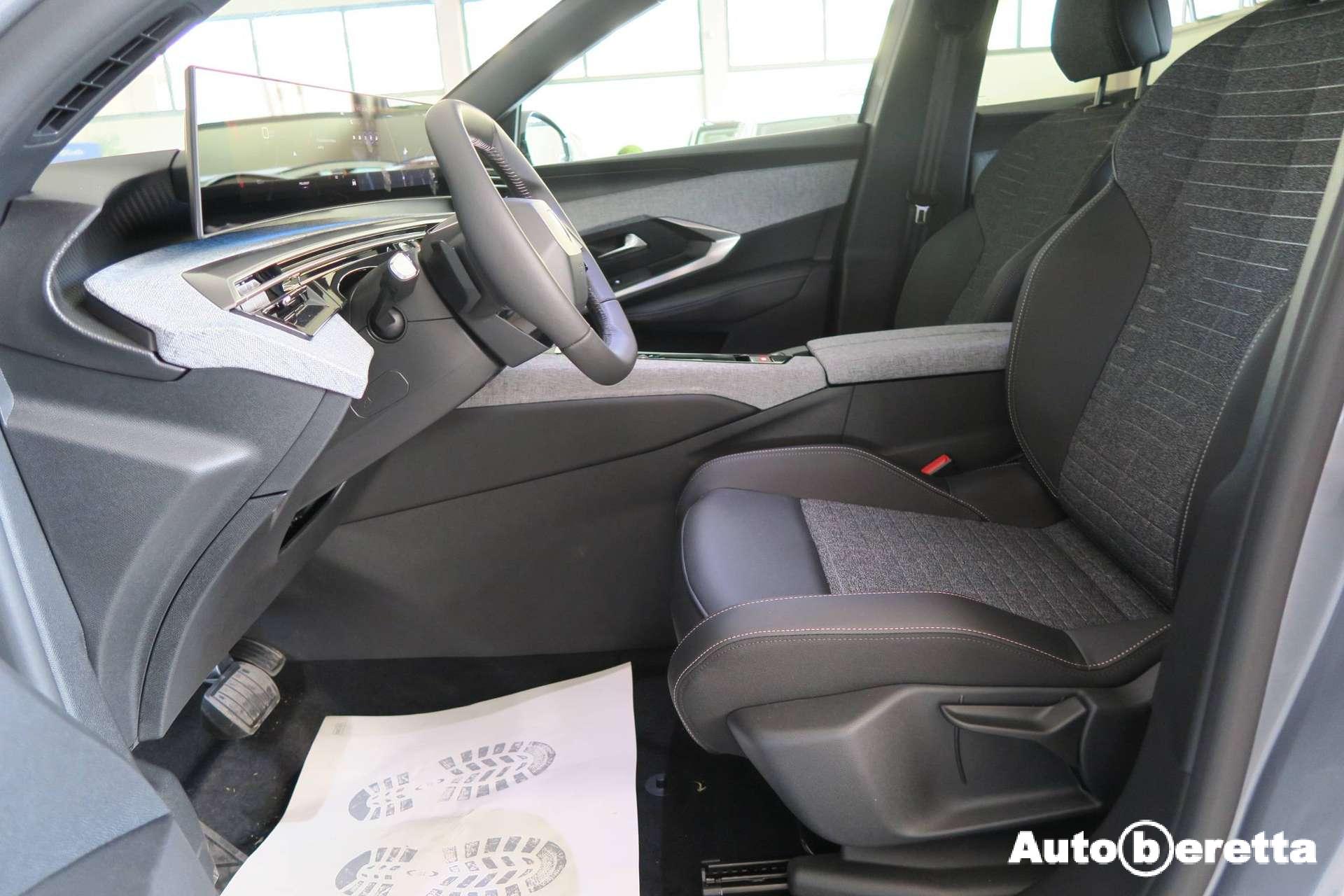 Peugeot 3008  3008 III 1.2 hybrid Allure 145cv e-dcs6